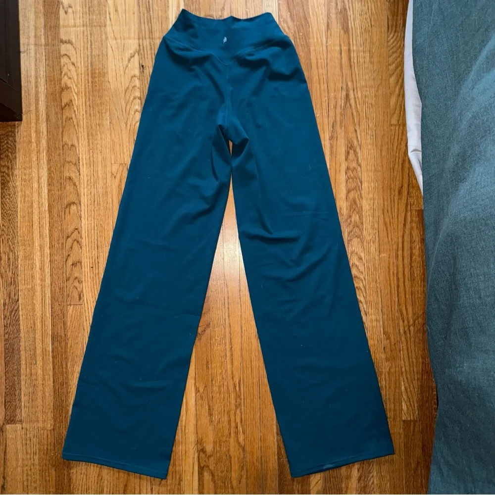 Ptula 365 Straight Leg Pants 35” inseam - Picture 5 of 6